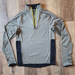 Reebok Olive Green 1/4 Zip Stretchy Pull Over Size Small‎